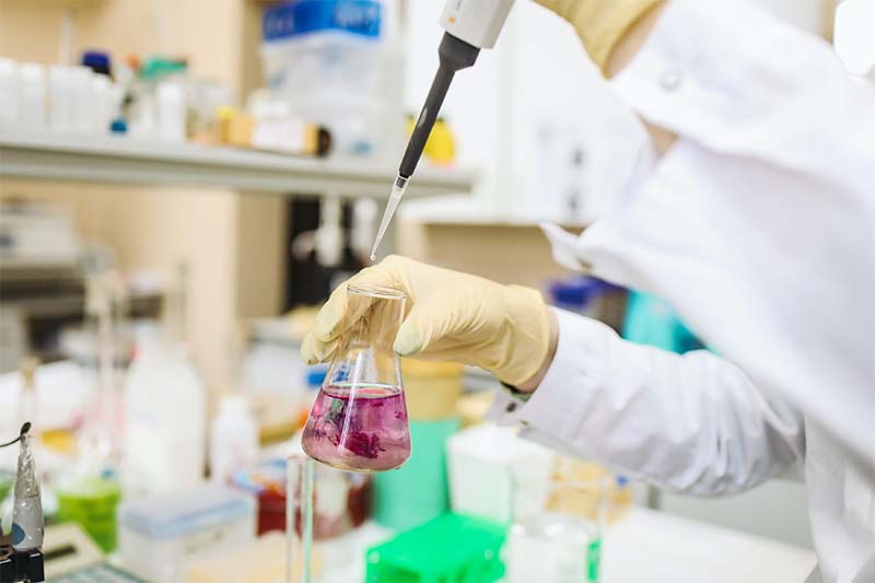 Wholesale manufacturer of stool test kits for Hemoccult screening available at low cost.